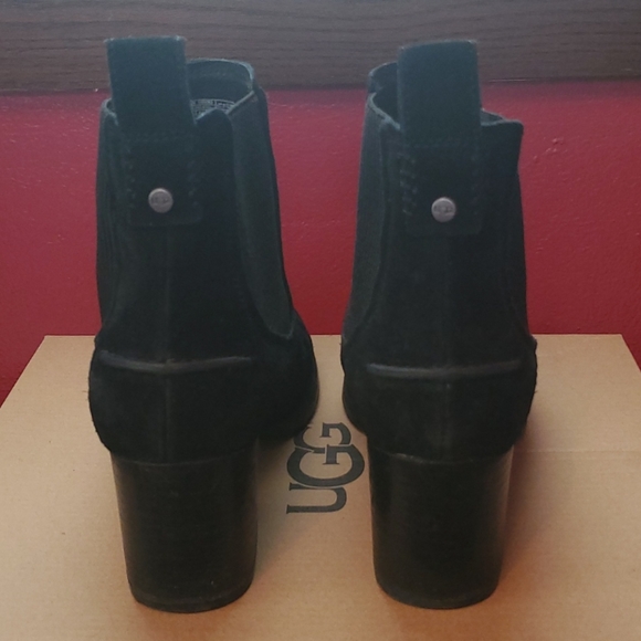 UGG Black W Faye Boots - Picture 4 of 8